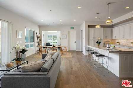 12650 Sandhill Lane #3 Playa Vista, CA 90094