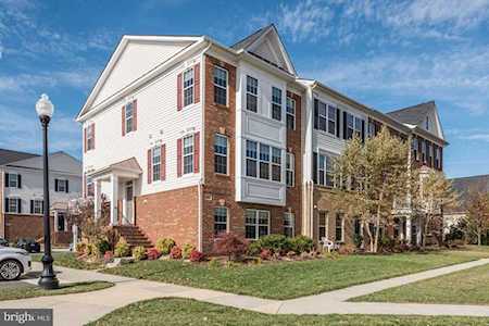 25101 Croxley Green Square Aldie, VA 20105