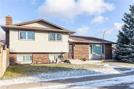 291 Bracewood Road SW Calgary, AB T2W 3C2