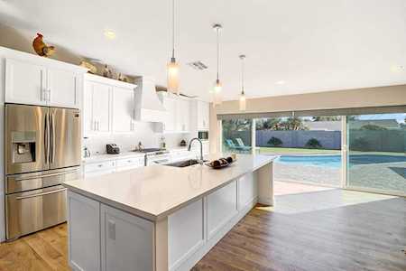 1501 W Ruth Avenue Phoenix, AZ 85021