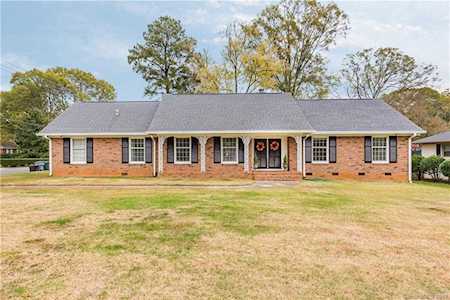 3301 Providence Rd Charlotte, NC 28211