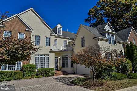 2158 Harithy Dr Dunn Loring, VA 22027