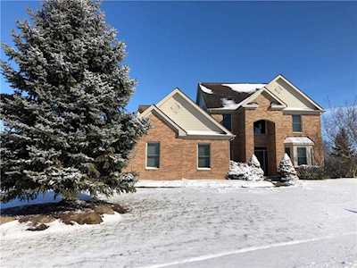 11811 E Hollyhock Drive Fishers, IN 46037