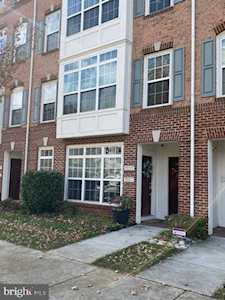 19257 Harlow Square Leesburg, VA 20176