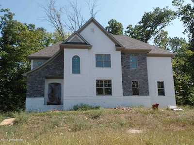 6104 Winkler Rd Crestwood, KY 40014