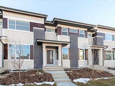 158 Skyview Circle NE Calgary, AB T3N 0V3