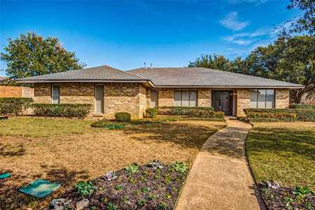 3891 Antigua Circle Dallas, TX 75244