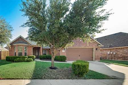 134 Springtree Street Denton, TX 76209