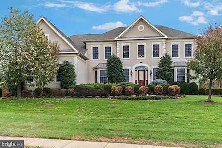22774 Mountville Woods Dr Ashburn, VA 20148
