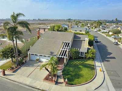 5411 Bankton Drive Huntington Beach, CA 92649