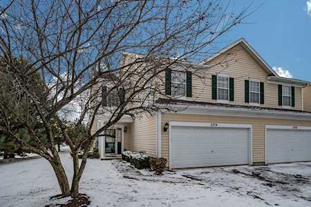 2704 Sheridan Ct Naperville, IL 60563