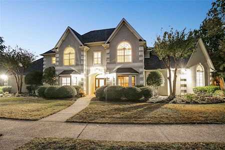 1065 Highland Oaks Drive Southlake, TX 76092