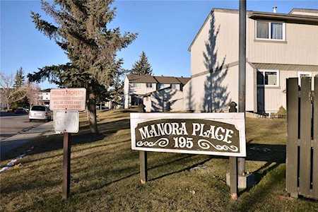 195 Manora Place NE #38 Calgary, AB T2A 5J8