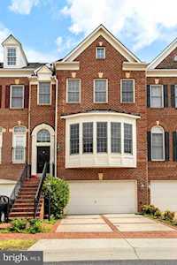 18552 Bear Creek Terrace Leesburg, VA 20176