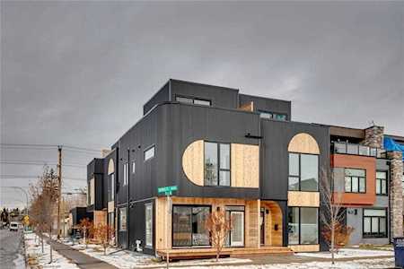1940 Bowness Calgary, AB T2N 3K6