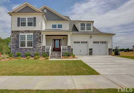 101 Sage Oak Lane Holly Springs, NC 27540
