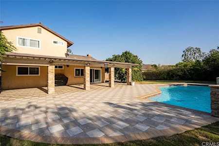 166 Essex Circle Placentia, CA 92870