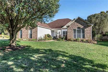 15806 Kinlocke Dr Huntersville, NC 28078