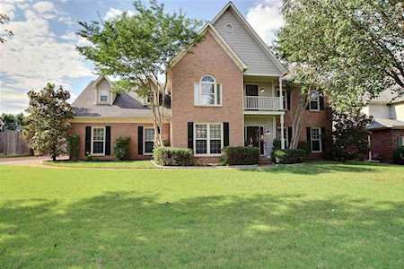 890 Greenway Dr Collierville, TN 38017