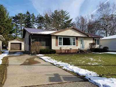 208 Roosevelt St Pardeeville, WI 53954