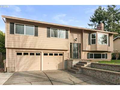 8555 SW Seminole Tr Tualatin, OR 97062