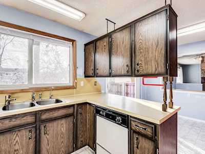 4912 Whitehorn Drive NE Calgary, AB T1Y 4T5