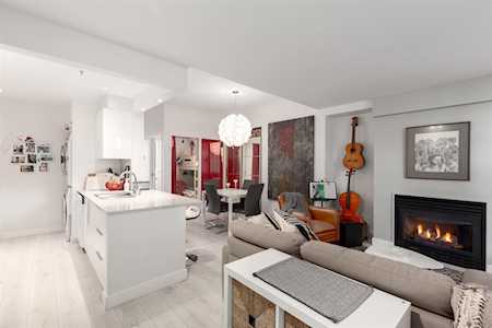 1077 Marinaside Crescent #GR-3J Vancouver, BC V6Z 2Z5