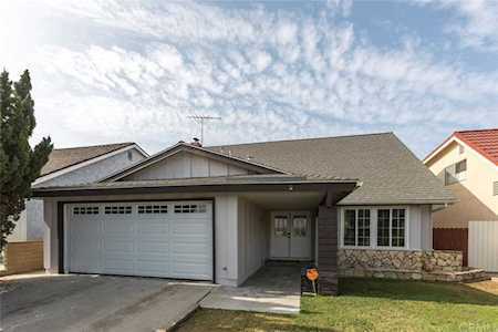 7961 Comstock Circle La Palma, CA 90623