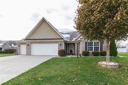 914 Penstock Court Avon, IN 46123