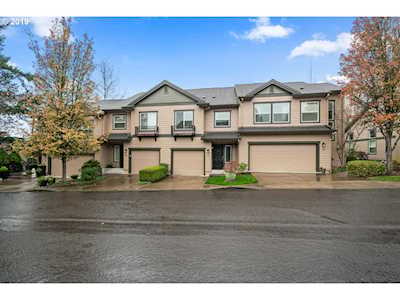 17 Summit Ridge Ct Lake Oswego, OR 97035