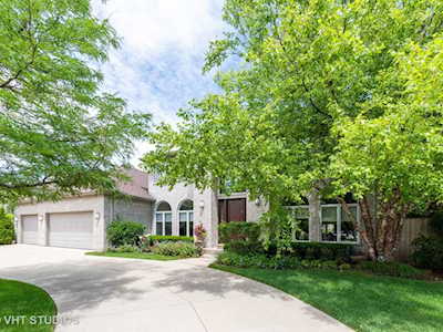55 Riverside Dr Deerfield, IL 60015