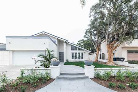 16702 Carousel Lane Huntington Beach, CA 92649