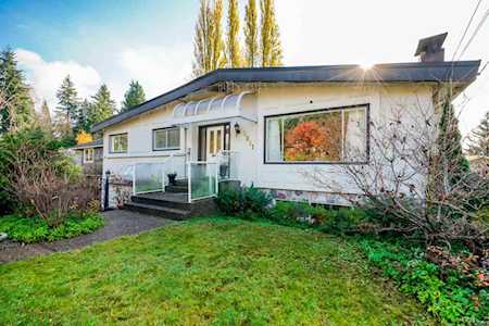 2551 Belloc Street North Vancouver, BC V7H 1H9