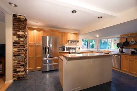 4413 Summerside Lane North Vancouver, BC V7G 1H4