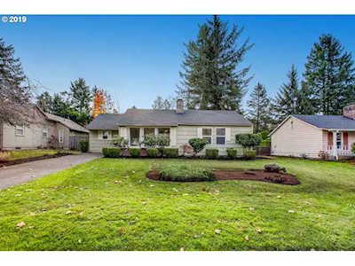 12080 SW Edgewood St Portland, OR 97225