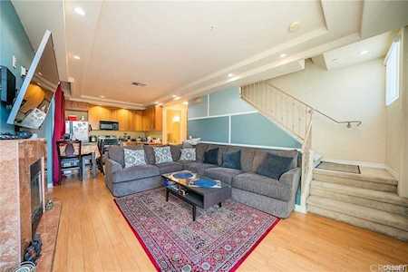 12042 Hart Street #1 North Hollywood, CA 91605