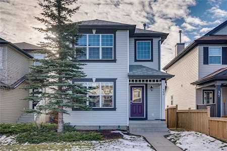 33 Covebrook Close NE Calgary, AB T3K 6J6