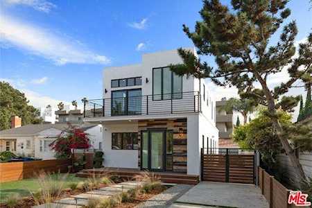 11230 Pickford Street Los Angeles, CA 90064