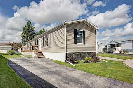 99 Arbour Lake Road NW #123 Calgary, AB T3G 4E4