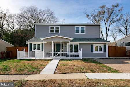 664 Windsor Ave Maple Shade, NJ 08052