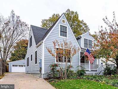 2417 Davis Ave Alexandria, VA 22302