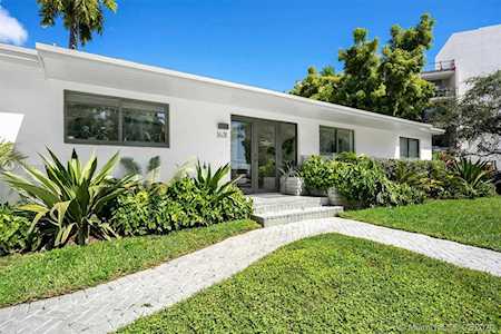 1631 S Bayshore Ct Coconut Grove, FL 33133