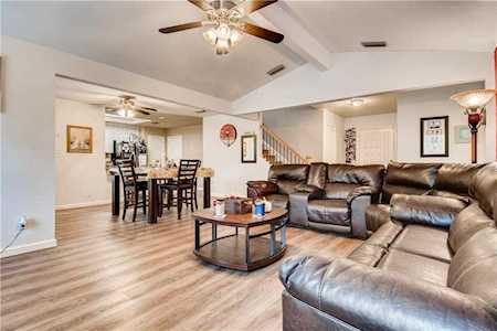 504 Serenada Dr Georgetown, TX 78628