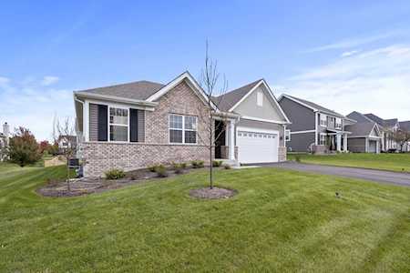 27106 Ashgate Crossing Plainfield, IL 60585