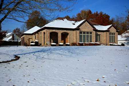 60773 Whispering Hills Drive South Bend, IN 46614