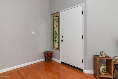 1881 Alpha Road #11 Glendale, CA 91208