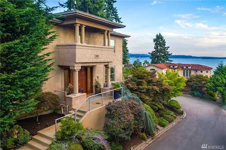 7943 NE 112th St Kirkland, WA 98034