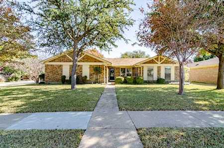 800 Middle Cove Drive Plano, TX 75023