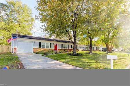1660 Ashton Dr Virginia Beach, VA 23464