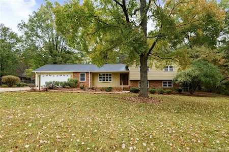 9006 Douglas Dr Charlotte, NC 28217